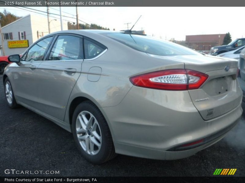 Tectonic Silver Metallic / Charcoal Black 2015 Ford Fusion SE