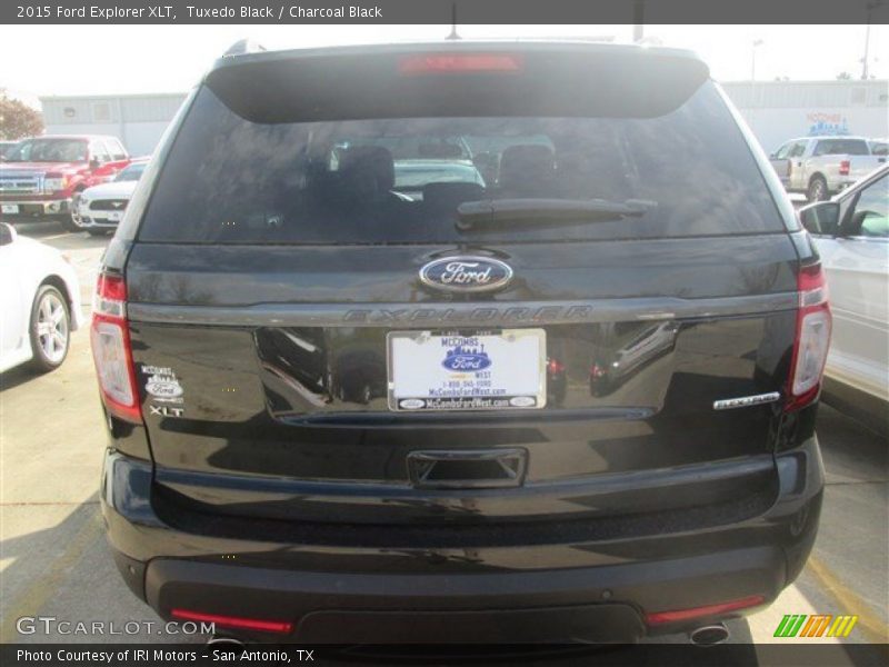 Tuxedo Black / Charcoal Black 2015 Ford Explorer XLT