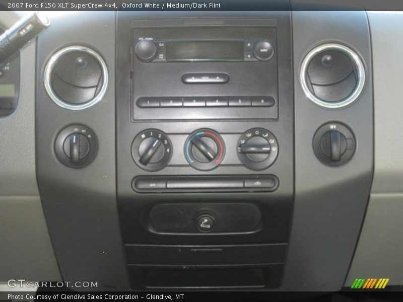 Oxford White / Medium/Dark Flint 2007 Ford F150 XLT SuperCrew 4x4