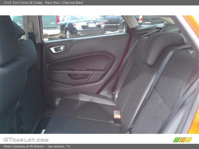 Race Red / Charcoal Black 2015 Ford Fiesta SE Sedan