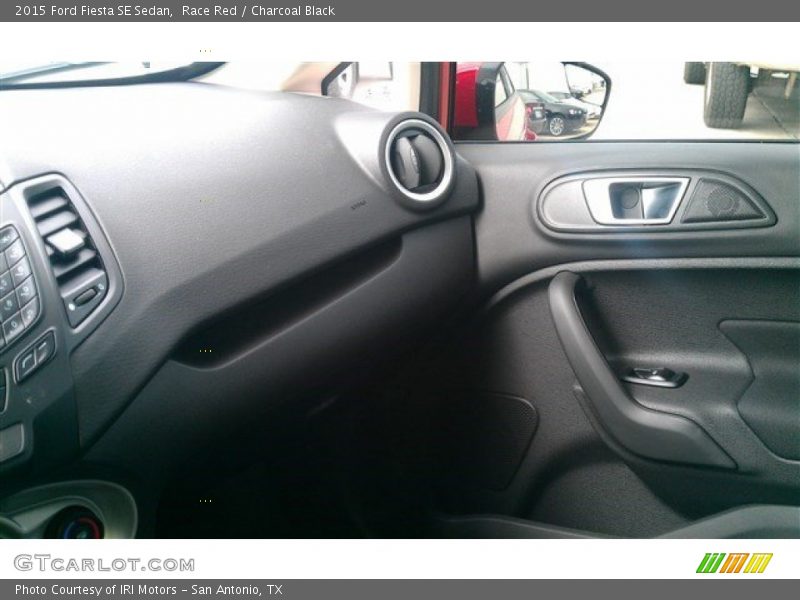 Race Red / Charcoal Black 2015 Ford Fiesta SE Sedan