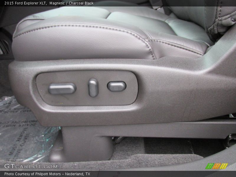 Magnetic / Charcoal Black 2015 Ford Explorer XLT