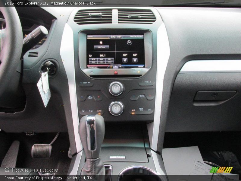 Magnetic / Charcoal Black 2015 Ford Explorer XLT