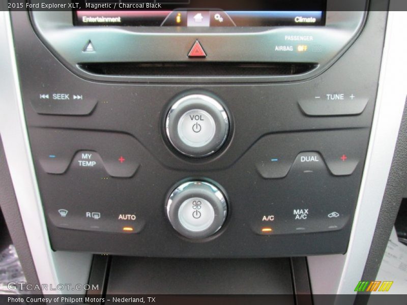 Magnetic / Charcoal Black 2015 Ford Explorer XLT