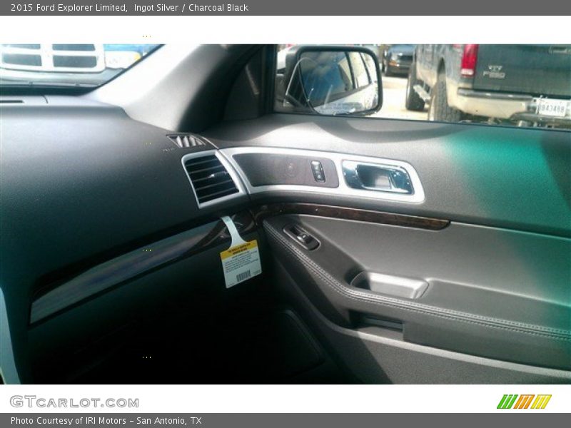 Ingot Silver / Charcoal Black 2015 Ford Explorer Limited