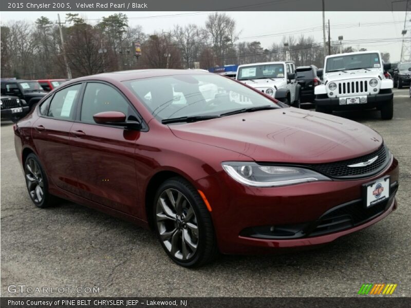 Velvet Red Pearl / Black 2015 Chrysler 200 S