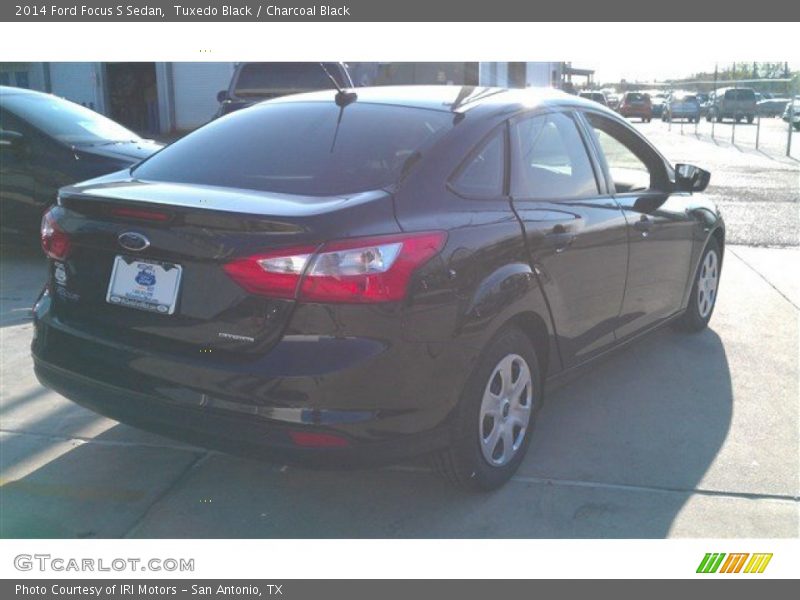Tuxedo Black / Charcoal Black 2014 Ford Focus S Sedan