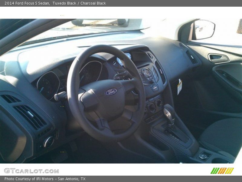 Tuxedo Black / Charcoal Black 2014 Ford Focus S Sedan