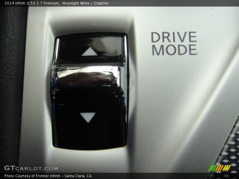Moonlight White / Graphite 2014 Infiniti Q 50 3.7 Premium