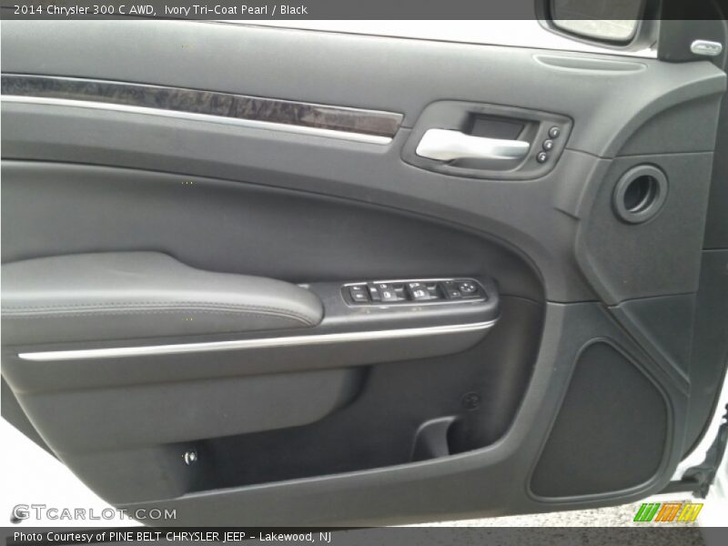 Ivory Tri-Coat Pearl / Black 2014 Chrysler 300 C AWD