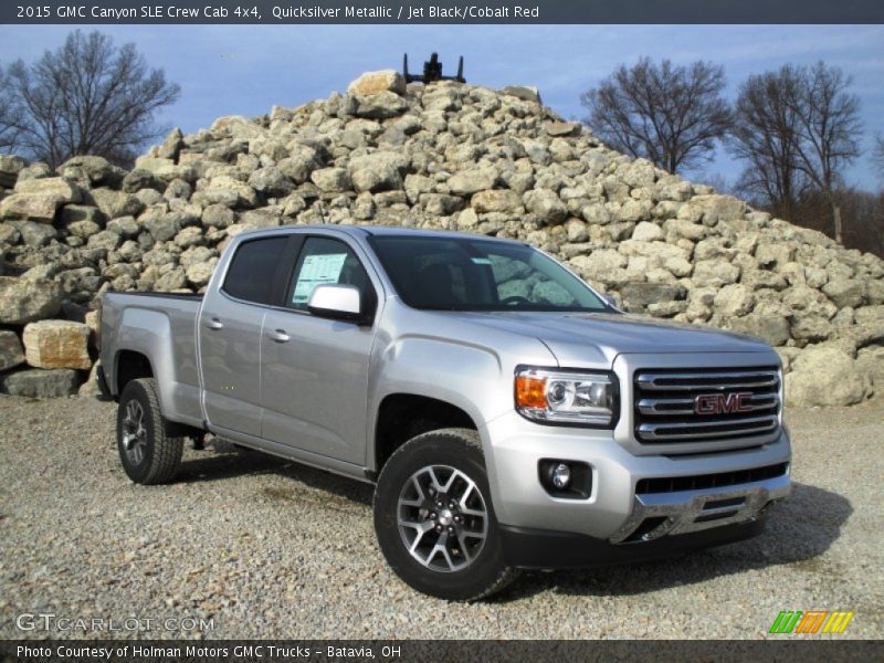 Front 3/4 View of 2015 Canyon SLE Crew Cab 4x4