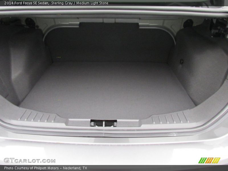 Sterling Gray / Medium Light Stone 2014 Ford Focus SE Sedan