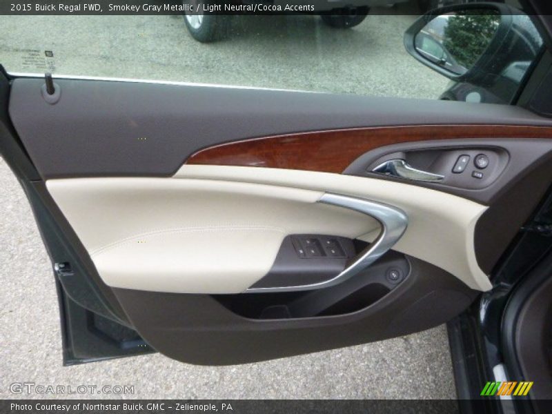 Smokey Gray Metallic / Light Neutral/Cocoa Accents 2015 Buick Regal FWD