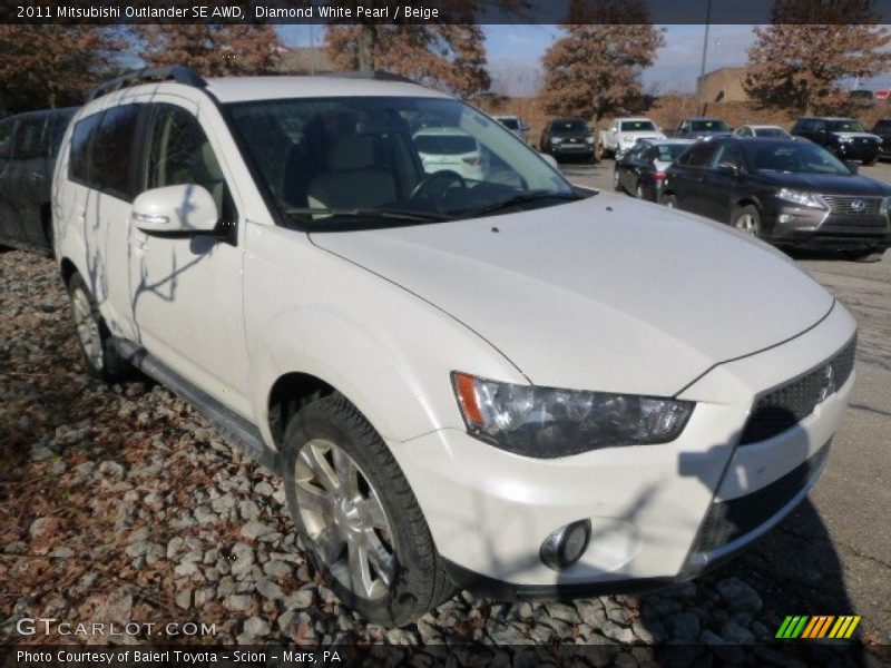 Front 3/4 View of 2011 Outlander SE AWD