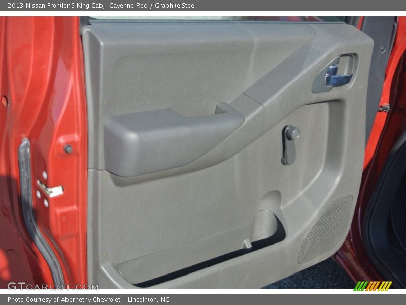Cayenne Red / Graphite Steel 2013 Nissan Frontier S King Cab