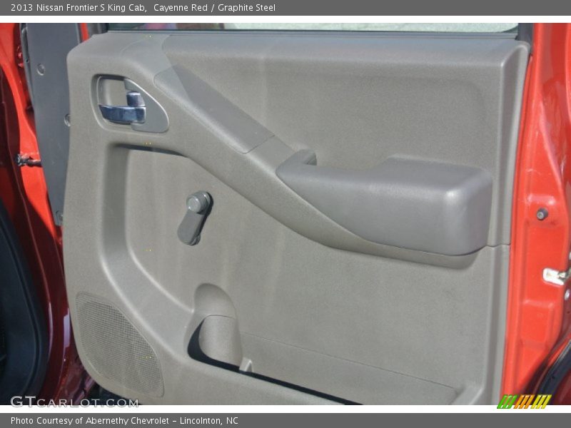 Cayenne Red / Graphite Steel 2013 Nissan Frontier S King Cab