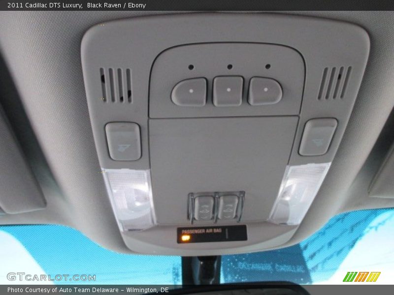 Black Raven / Ebony 2011 Cadillac DTS Luxury