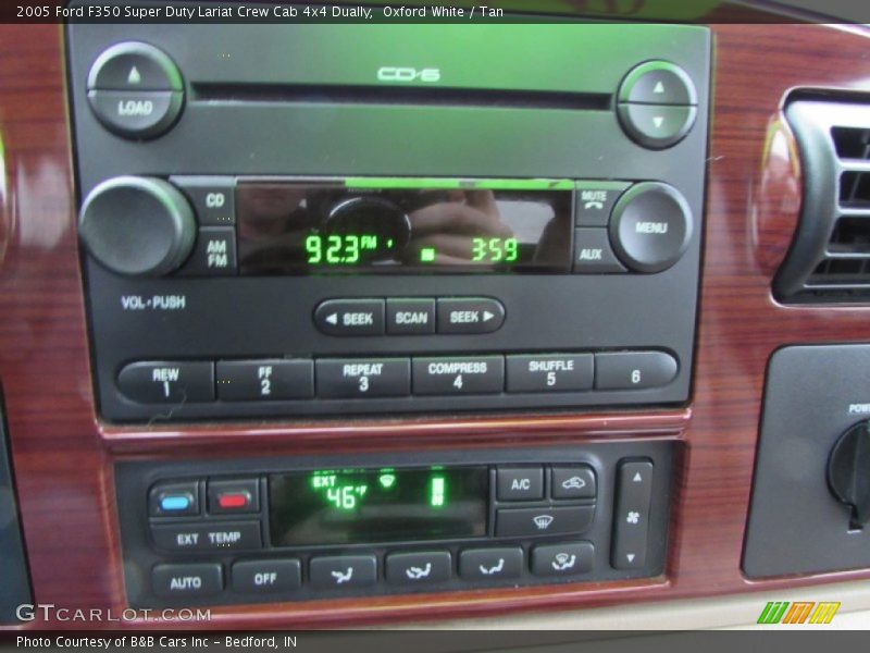 Oxford White / Tan 2005 Ford F350 Super Duty Lariat Crew Cab 4x4 Dually