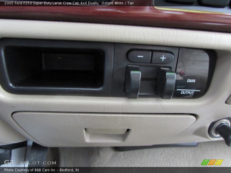 Oxford White / Tan 2005 Ford F350 Super Duty Lariat Crew Cab 4x4 Dually