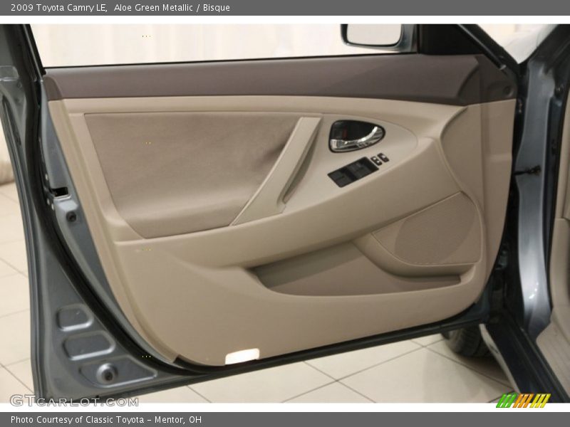 Aloe Green Metallic / Bisque 2009 Toyota Camry LE