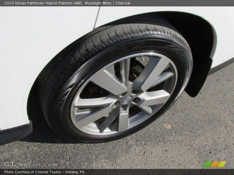  2014 Pathfinder Hybrid Platinum AWD Wheel
