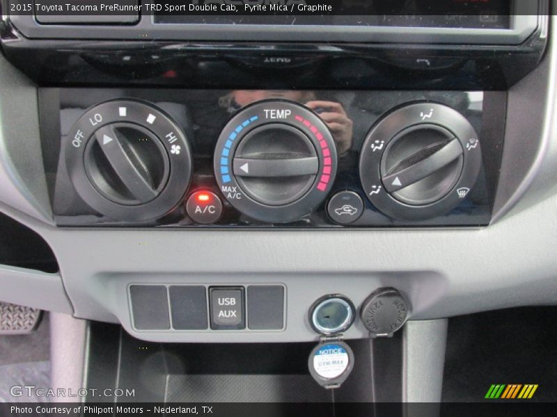 Controls of 2015 Tacoma PreRunner TRD Sport Double Cab
