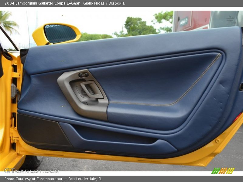 Door Panel of 2004 Gallardo Coupe E-Gear