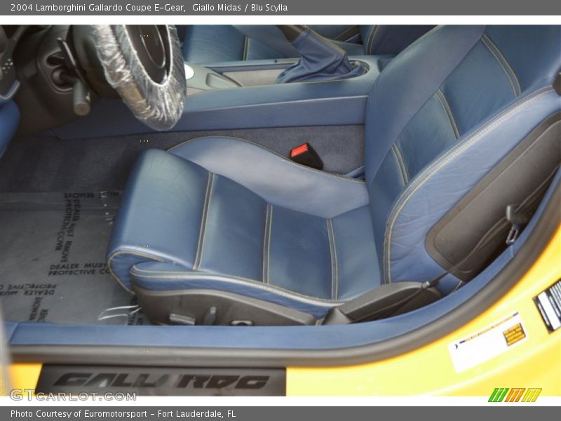 Front Seat of 2004 Gallardo Coupe E-Gear