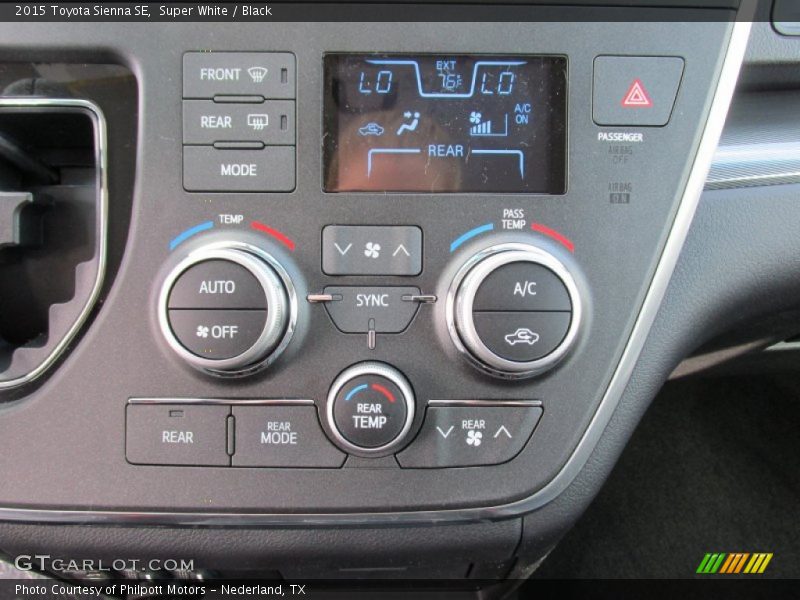 Controls of 2015 Sienna SE