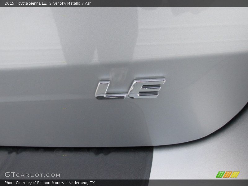 Silver Sky Metallic / Ash 2015 Toyota Sienna LE