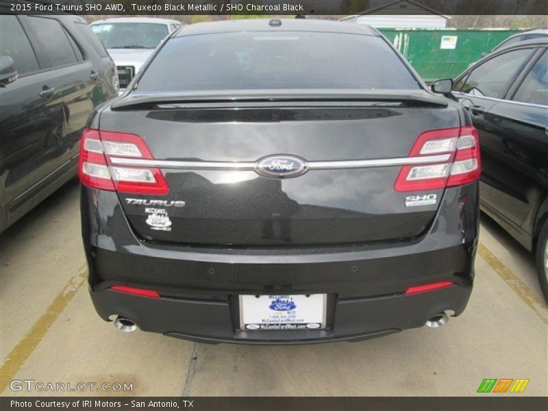 Tuxedo Black Metallic / SHO Charcoal Black 2015 Ford Taurus SHO AWD