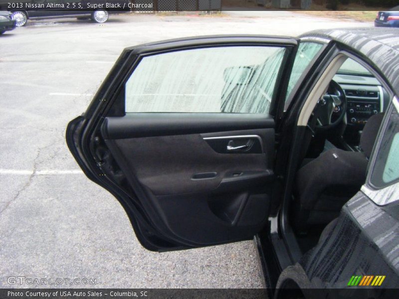 Super Black / Charcoal 2013 Nissan Altima 2.5 S