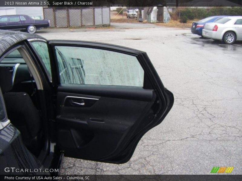 Super Black / Charcoal 2013 Nissan Altima 2.5 S