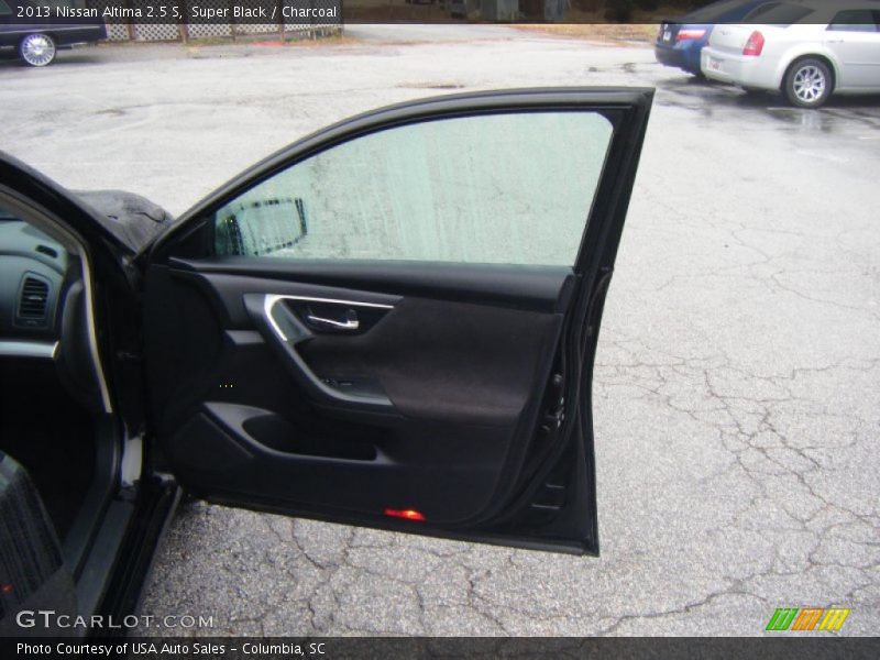 Super Black / Charcoal 2013 Nissan Altima 2.5 S