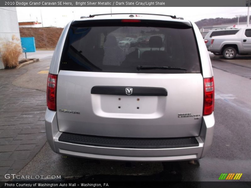 Bright Silver Metallic / Dark Slate Gray/Light Shale 2010 Dodge Grand Caravan SE Hero
