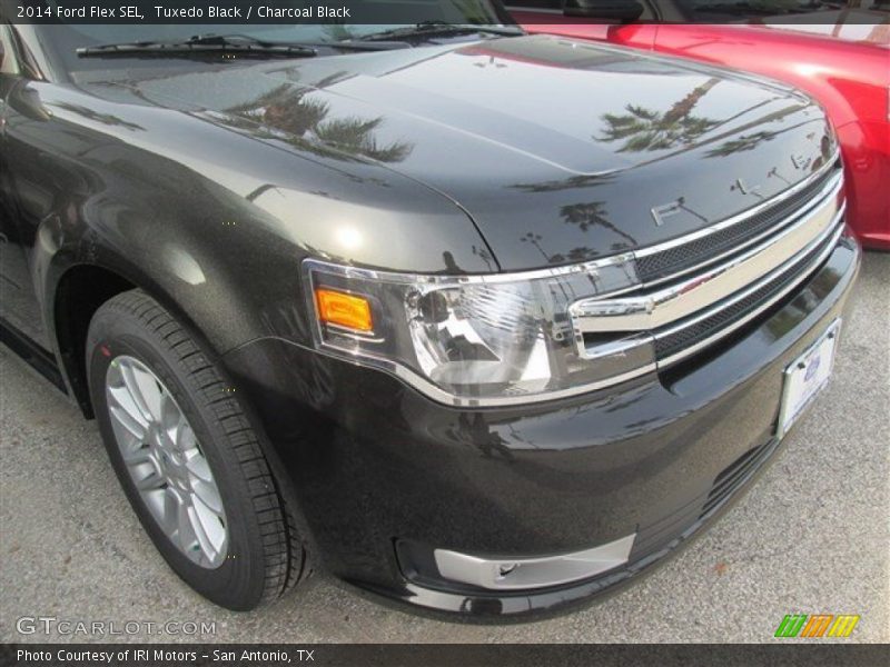 Tuxedo Black / Charcoal Black 2014 Ford Flex SEL