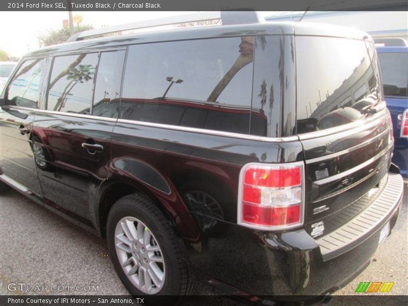 Tuxedo Black / Charcoal Black 2014 Ford Flex SEL