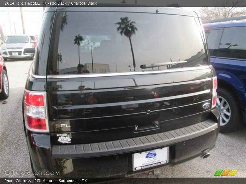 Tuxedo Black / Charcoal Black 2014 Ford Flex SEL