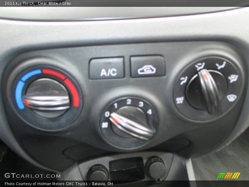 Clear White / Gray 2011 Kia Rio LX