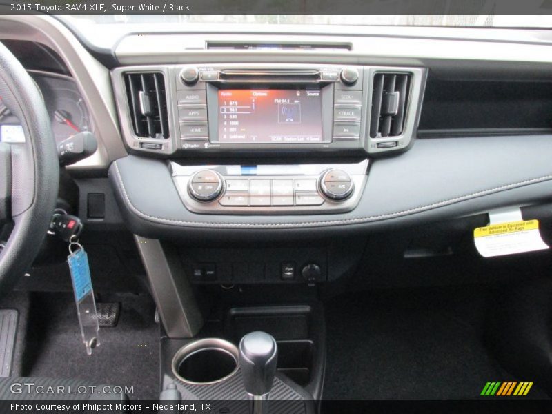 Super White / Black 2015 Toyota RAV4 XLE