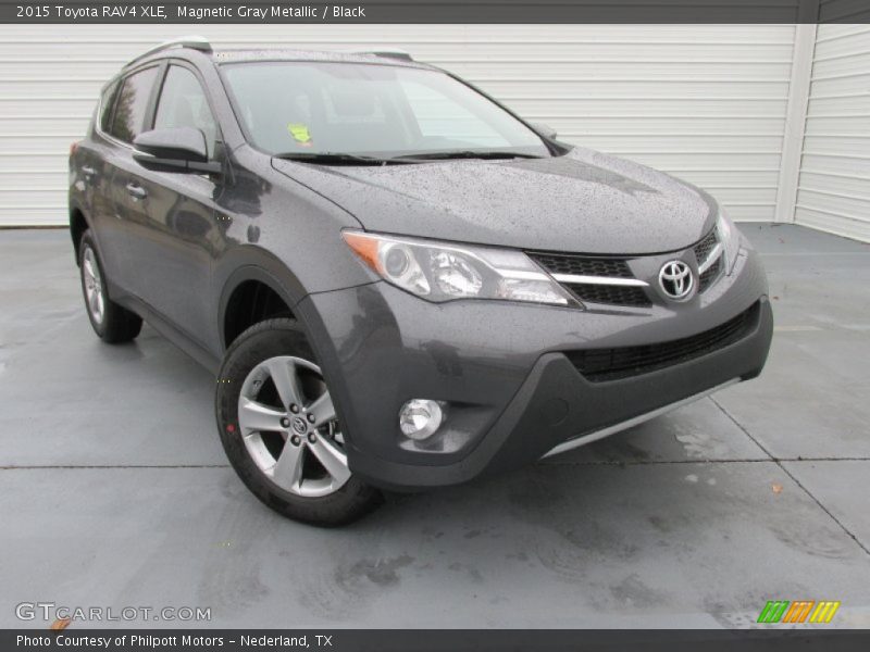 Front 3/4 View of 2015 RAV4 XLE