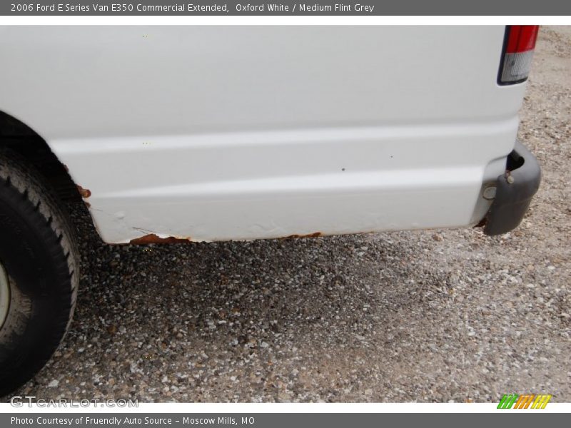 Oxford White / Medium Flint Grey 2006 Ford E Series Van E350 Commercial Extended