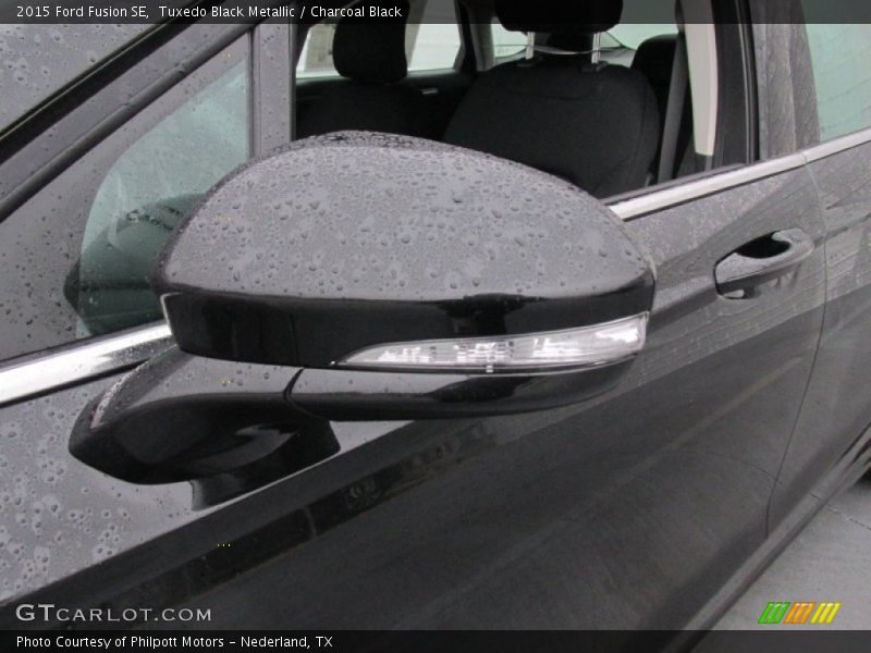 Tuxedo Black Metallic / Charcoal Black 2015 Ford Fusion SE