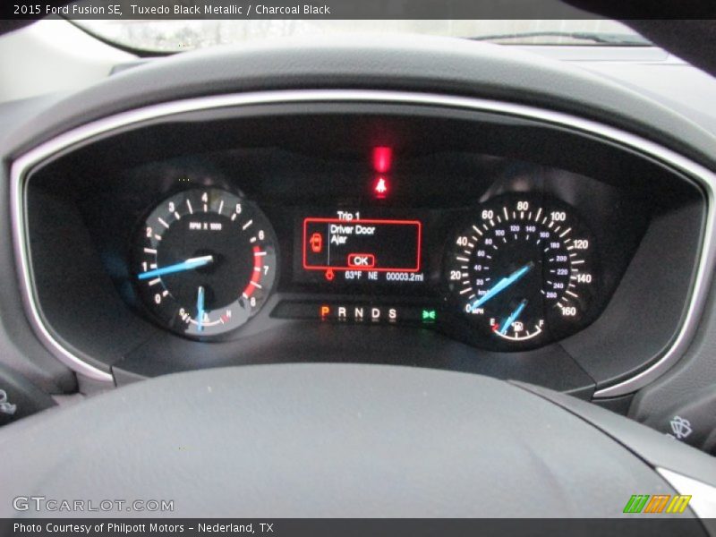 Tuxedo Black Metallic / Charcoal Black 2015 Ford Fusion SE