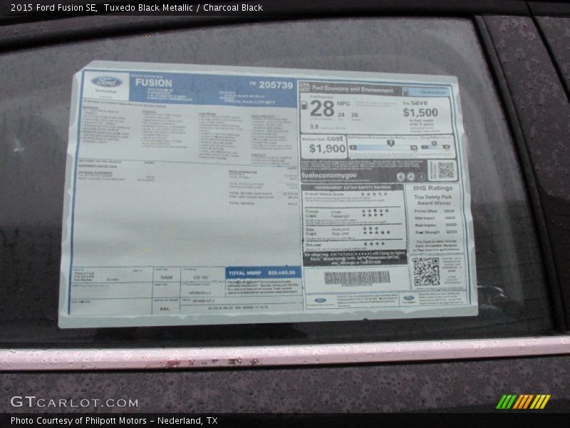 Tuxedo Black Metallic / Charcoal Black 2015 Ford Fusion SE