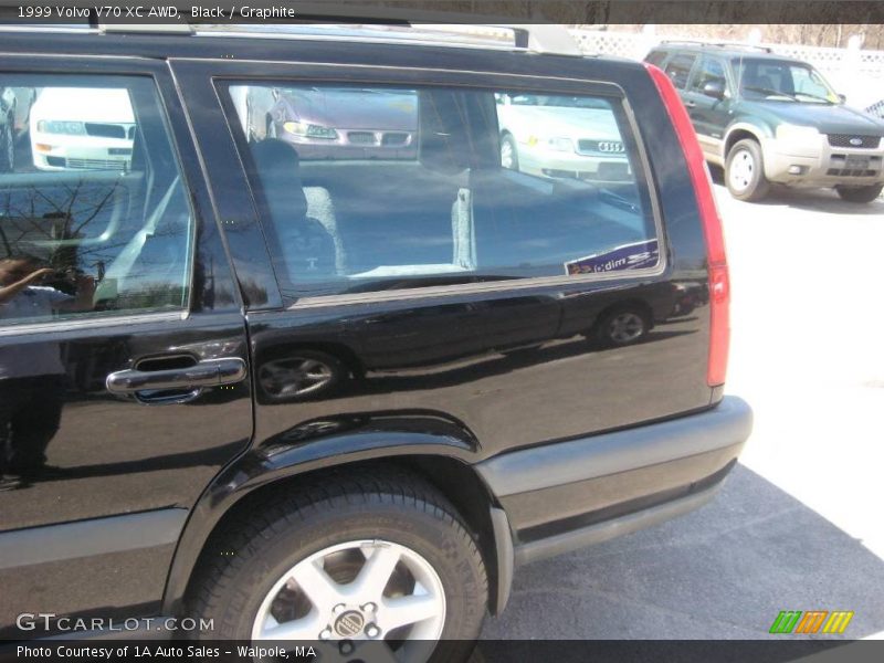 Black / Graphite 1999 Volvo V70 XC AWD