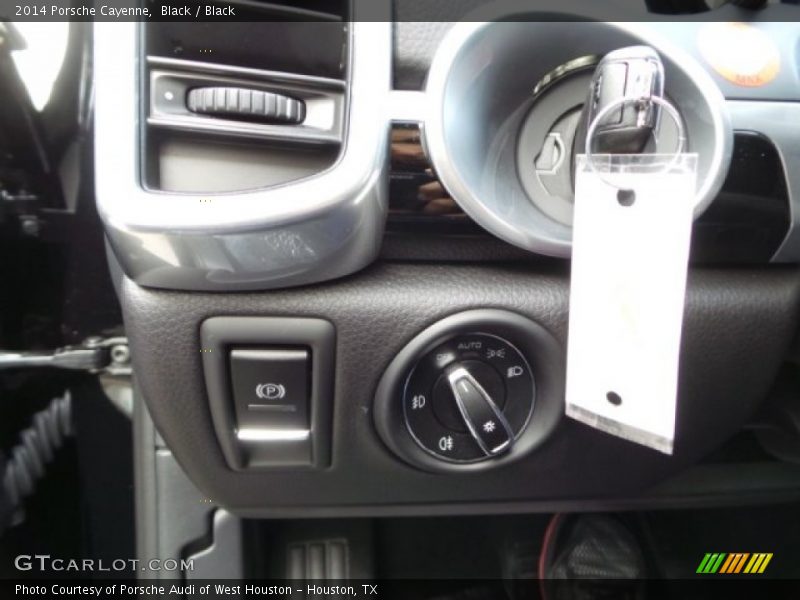 Black / Black 2014 Porsche Cayenne