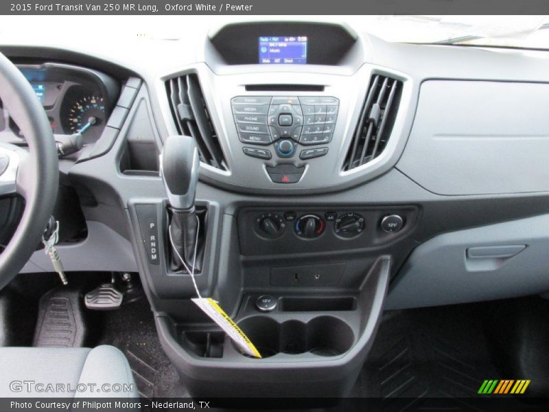 Controls of 2015 Transit Van 250 MR Long