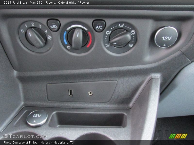 Controls of 2015 Transit Van 250 MR Long