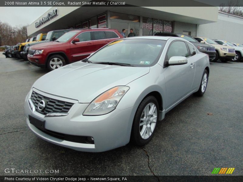 Radiant Silver Metallic / Charcoal 2008 Nissan Altima 3.5 SE Coupe